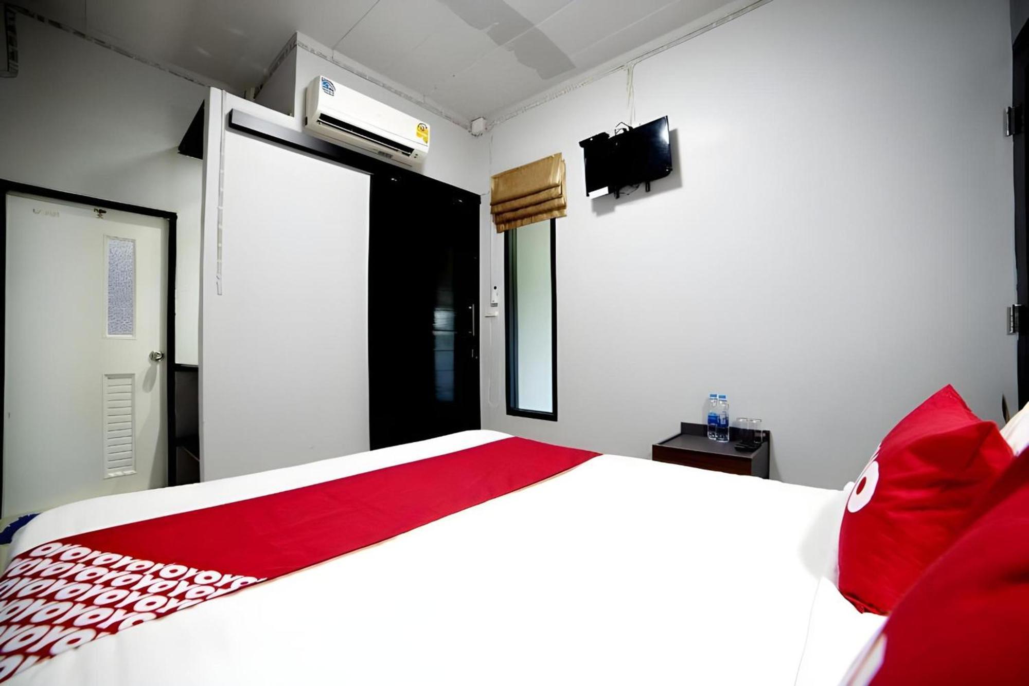 Oyo 465 Krung Kao Traveller Lodge Phra Nakhon Si Ayutthaya Exterior photo